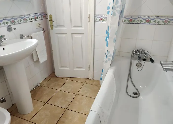 Golden Mile Seaview Royal Garden Apartman