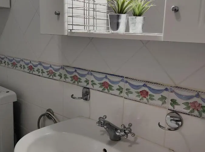 Golden Mile Seaview Royal Garden Apartamento *